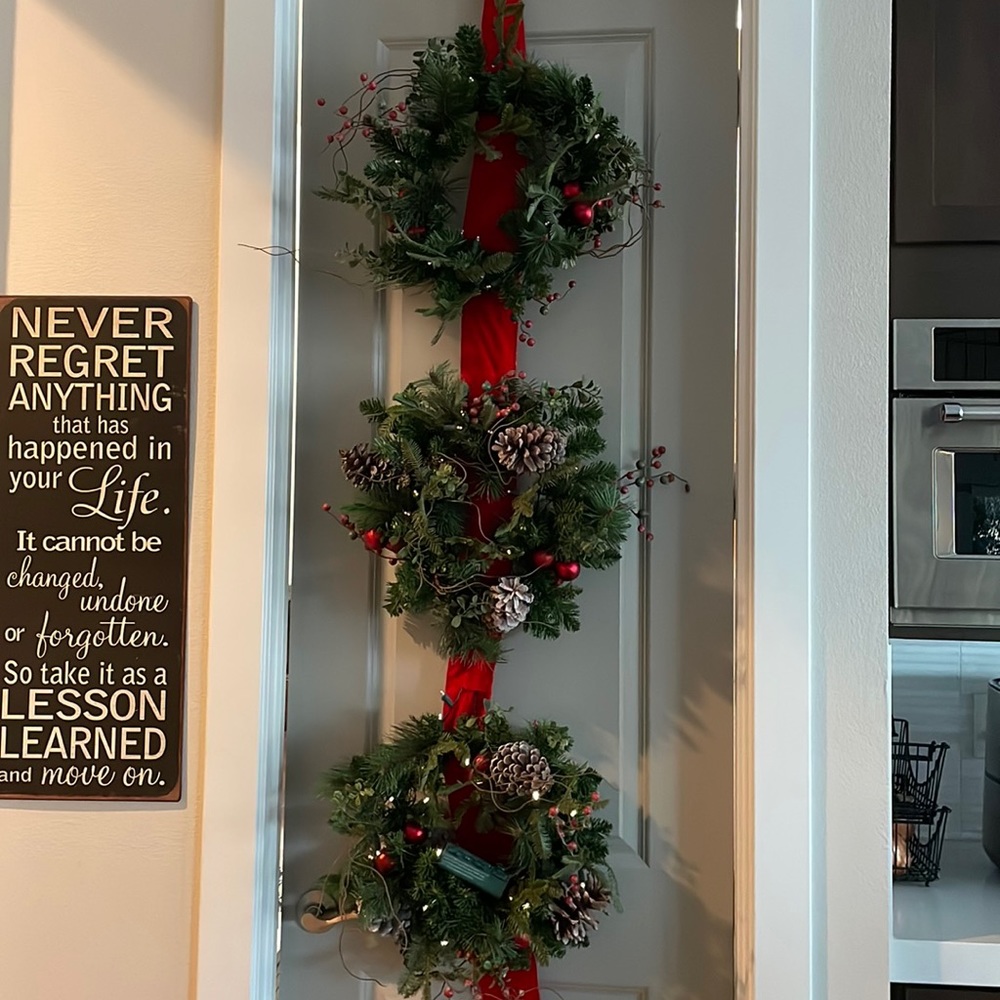 Grandinroad Door Wreaths